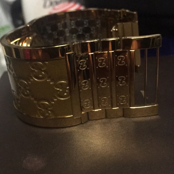 Gucci watch - Picture 3 of 4